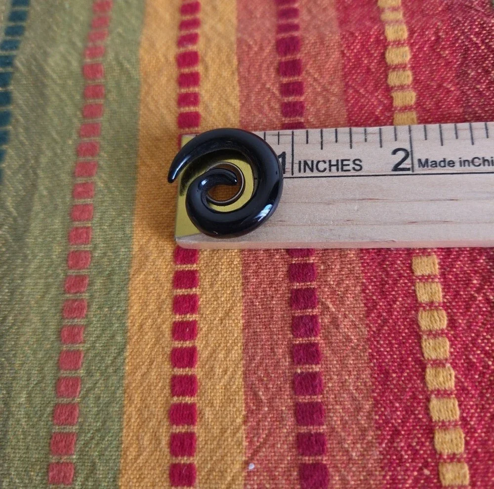 Black Spiral Ear Gauges - Unisex Accessories Glass Black